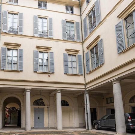 Nerino House, Elegante E Tranquillo Appartamento A 5 Minuti Dal Duomo Milán Exterior foto