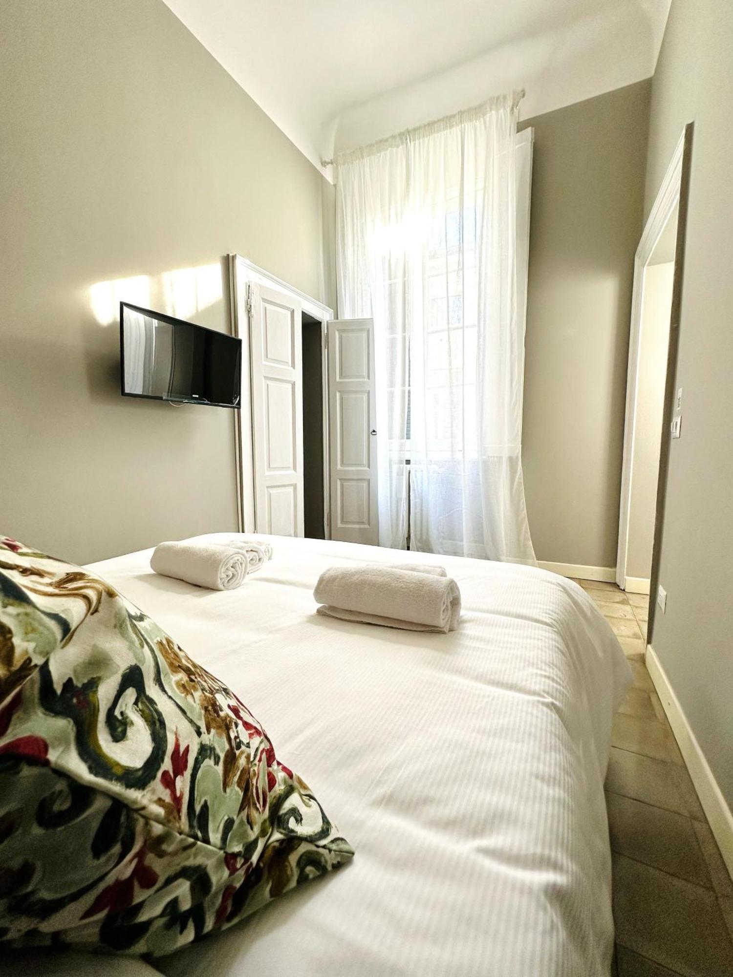 Nerino House, Elegante E Tranquillo Appartamento A 5 Minuti Dal Duomo Milán Exterior foto